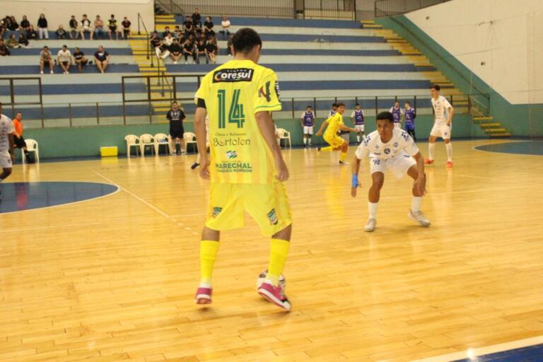 Sub-20 da AACC perde para o Foz na estreia do Paranaense