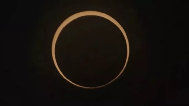 Eclipse total do Sol acontece nesta segunda-feira; saiba como ver pela internet