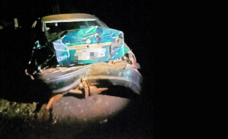 Acidente entre dois carros deixa uma pessoa ferida na PR-497