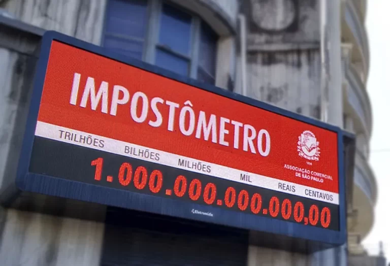 Impostômetro atinge R$ 1 trilhão em impostos pagos pelo brasileiro 21 dias antes que em 2023