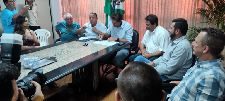 Estado autoriza licitações de van para o esporte e de arena para o Bairro Boa Vista