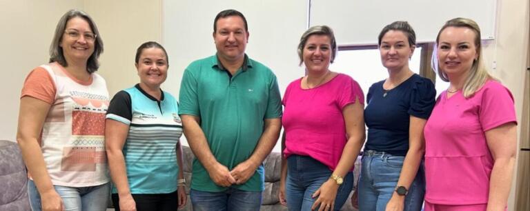 Prefeito de Mercedes faz mudanças no secretariado