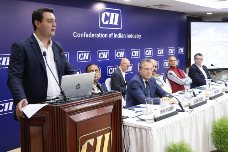 Governador apresenta potenciais do Paraná à Confederação Industrial da Índia