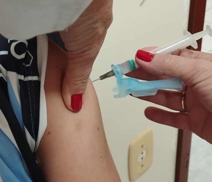 Vacinação contra a influenza é liberada para toda a população a partir de seis meses de idade