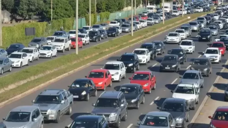 Lula sanciona novo DPVAT com veto à aplicação de multa por não pagamento do seguro