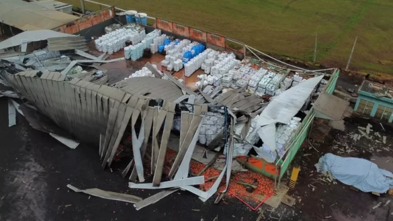 Temporal causa grandes estragos no Sudoeste paranaense
