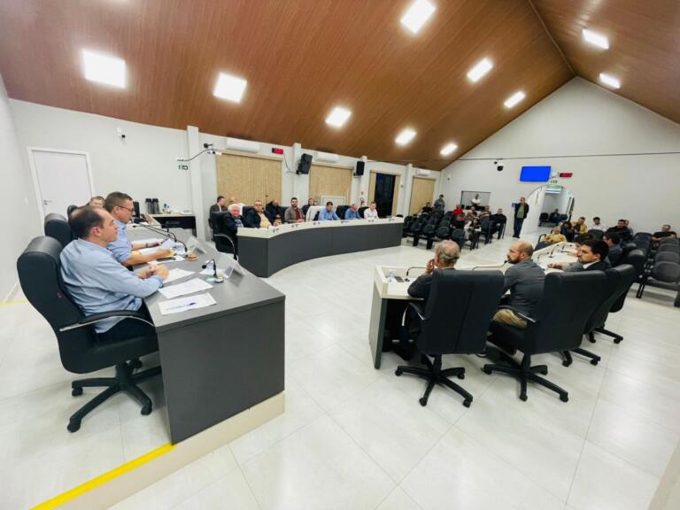 Previsão orçamentária de R$ 380 milhões para 2025 é aprovada pelo Legislativo