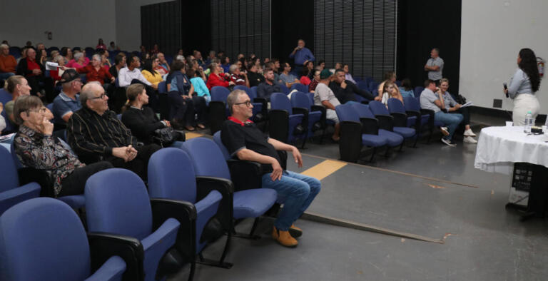 Comunidade aprova construção de capela mortuária próximo ao ginásio de esportes em Pato Bragado