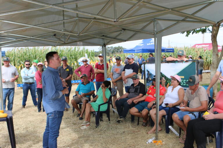Dia de Campo Milho Safrinha da Copagril reúne associados da região