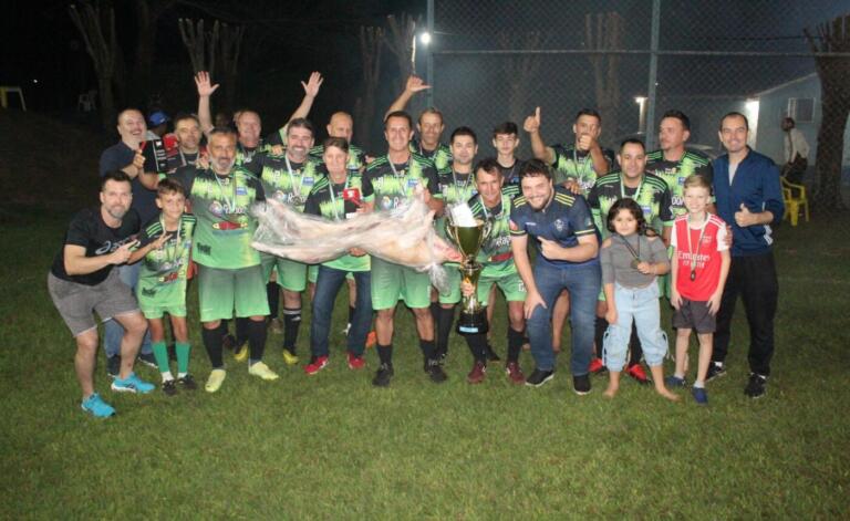 Copa Amizade AABB: Peixaria Rio Paraná/Raport conquista Taça Mauricio Botelho