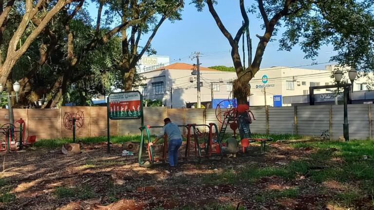 Retomados os trabalhos de remodelação da Praça Willy Barth