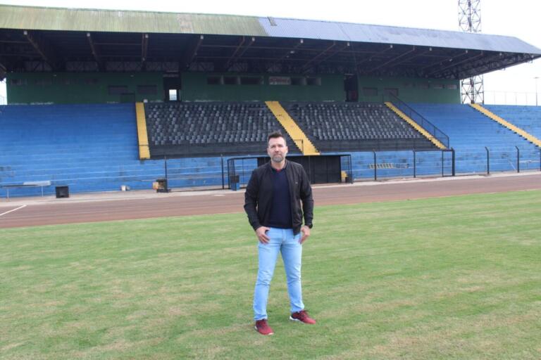 Reabertura do Valdir Schneider para jogos do Municipal é adiada para junho