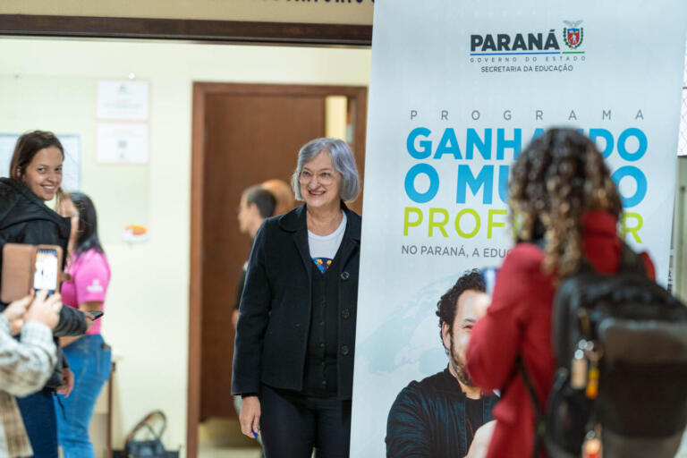 Professores que participaram do Ganhando o Mundo debatem experiência internacional