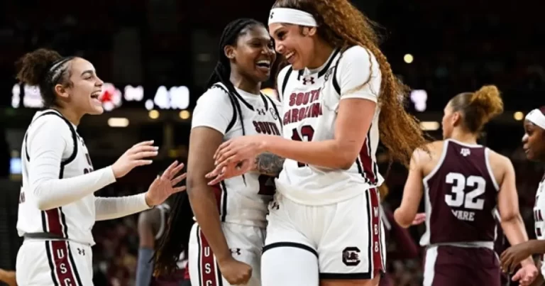 Kamilla Cardoso é campeã e MVP da disputada liga NCAA