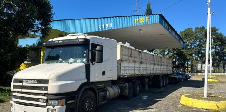 Carreta de Toledo com donativos para o Rio Grande do Sul é apreendida com toneladas de maconha