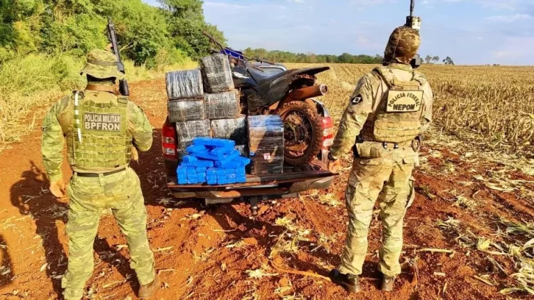 Duas motos e mais de 200 quilos de maconha são apreendidos em Guaíra