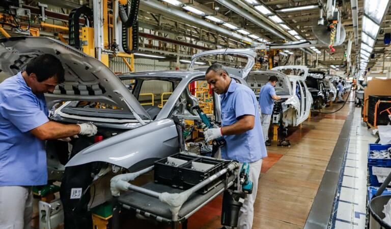 Paraná tem 3º maior Valor de Transformação Industrial do país, aponta IBGE