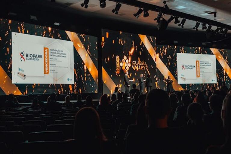 Projeto de Queijos Finos do Biopark Educação vence prêmio no Summit Iguassu Valley