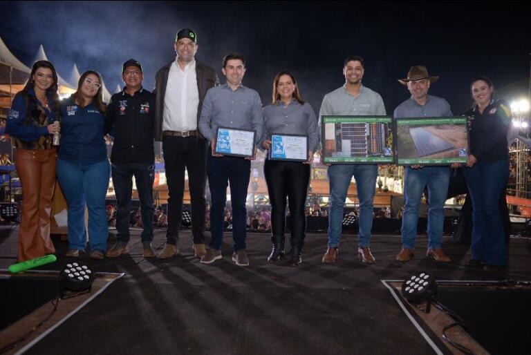 Sicredi Aliança PR/SP recebe certificado de energia renovável do Instituto Brasileiro de Defesa da Natureza