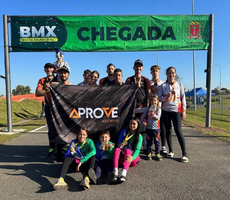 Pilotos da Aprove Bicicross brilham na Taça Sul Brasil