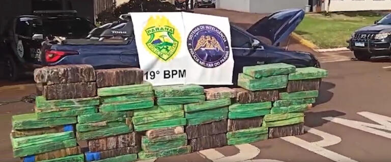 Ação da polícia em Toledo apreende 835 kg de maconha em veículo roubado