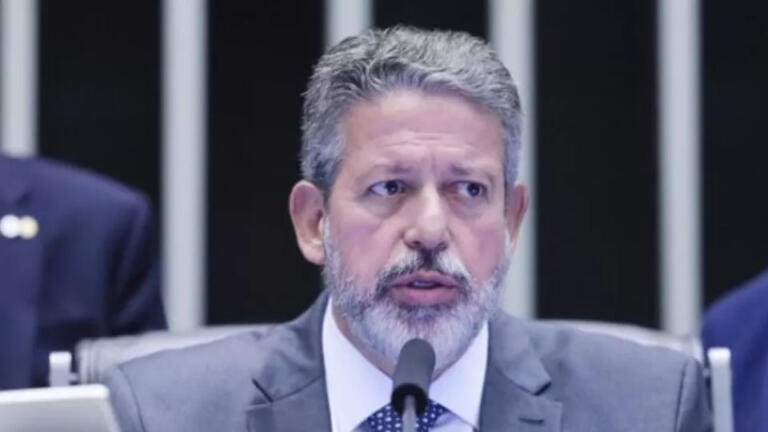 Câmara aprova projeto que cria taxação para compras internacionais de até 50 dólares