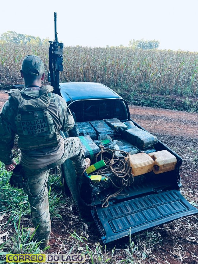 Polícia Federal apreende meia tonelada de maconha em porto clandestino em Santa Helena