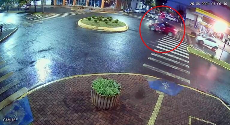 Acidente envolvendo ciclista é registrado no centro de Marechal Rondon