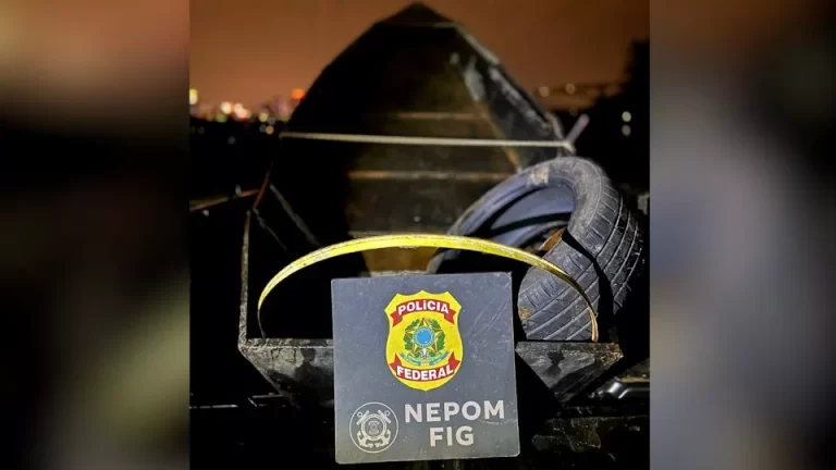 Polícia Federal intensifica fiscalização no rio Paraná contra contrabando e tráfico