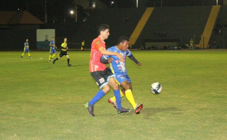 Com gol nos acréscimos, AABB vence Design Pinturas pela Copa Sicoob Confiança/Chopp Verde