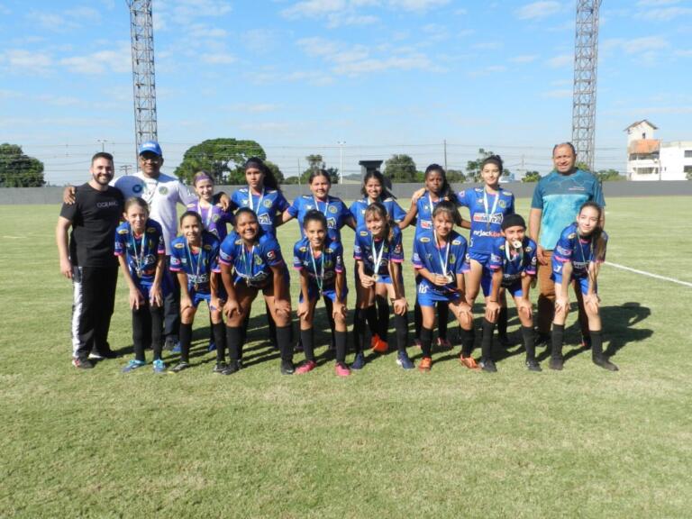 Feminino B do Frentino Sackser conquista o Bom de Bola; masculino define finalistas