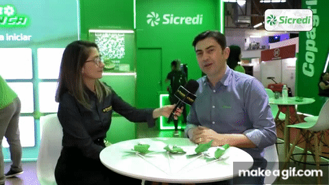 Quer ganhar um chapéu autografado pela Ana Castela? É só passar no estande da Sicredi e participar de um game