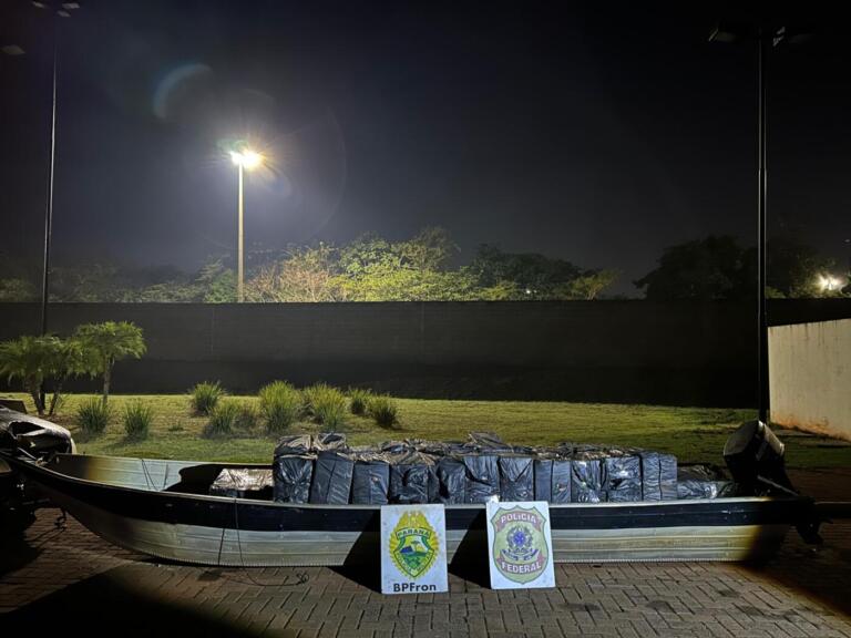 4,5 mil pacotes de cigarro, duas embarcações e dois veículos são apreendidos em Mercedes