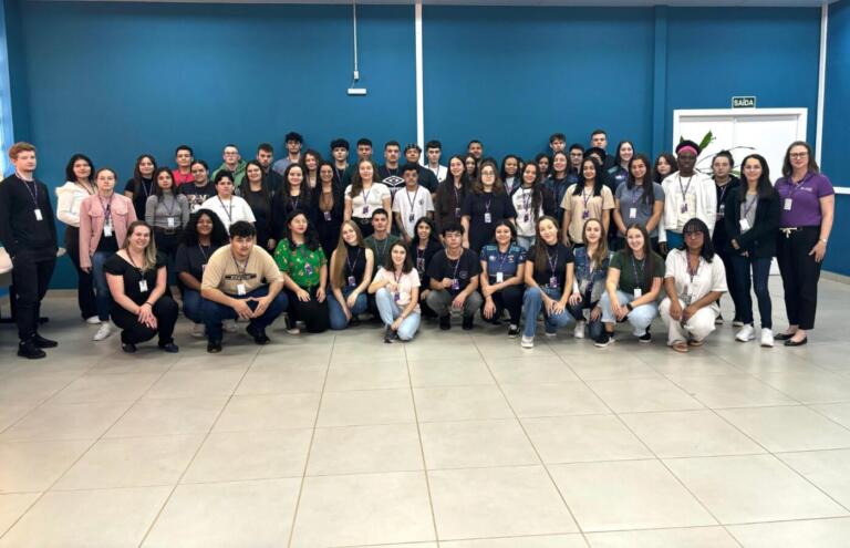 Programa da Prati-Donaduzzi abre portas para jovens no mercado de trabalho