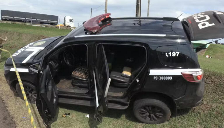 Justiça determina prisão preventiva de policial abordado dirigindo viatura falsa carregada de drogas