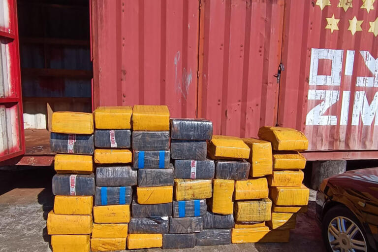 PCPR apreende 3,1 toneladas de maconha escondidas em caminhão em Medianeira