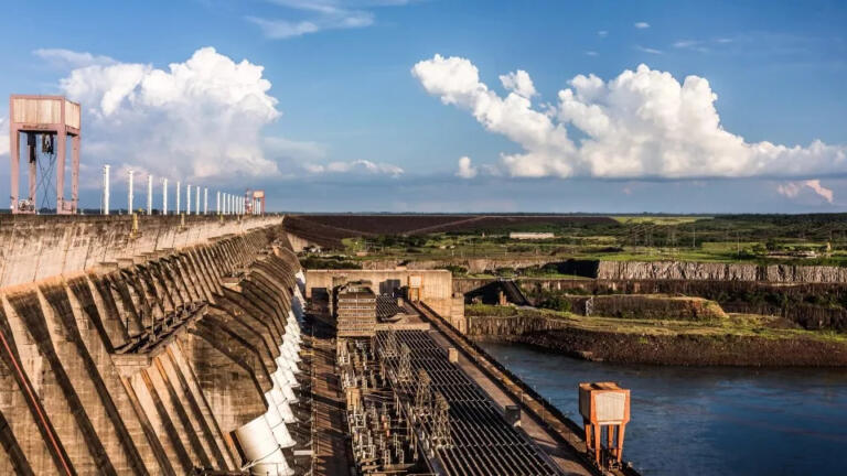 Itaipu: maior receita, menos gastos e mais investimentos em responsabilidade social