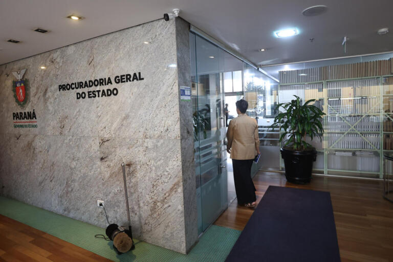 Edital do concurso da PGE com salário de R$ 32 mil é publicado