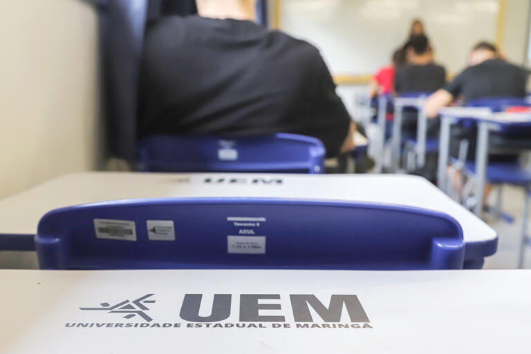 Salário de R$ 10,7 mil: UEM abre seleção para professores de Botânica e Agroecologia