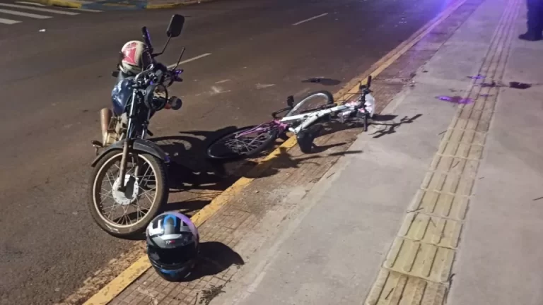 Ciclista fica gravemente ferido após batida com motocicleta em Toledo
