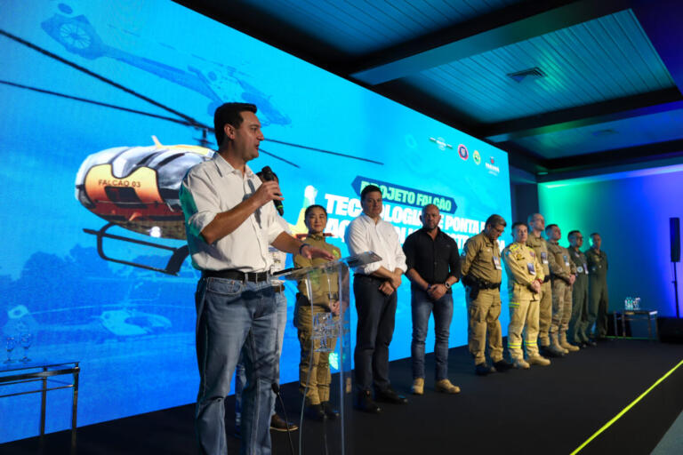 Governador destaca modernização de aeronaves do Paraná em encontro de aviação