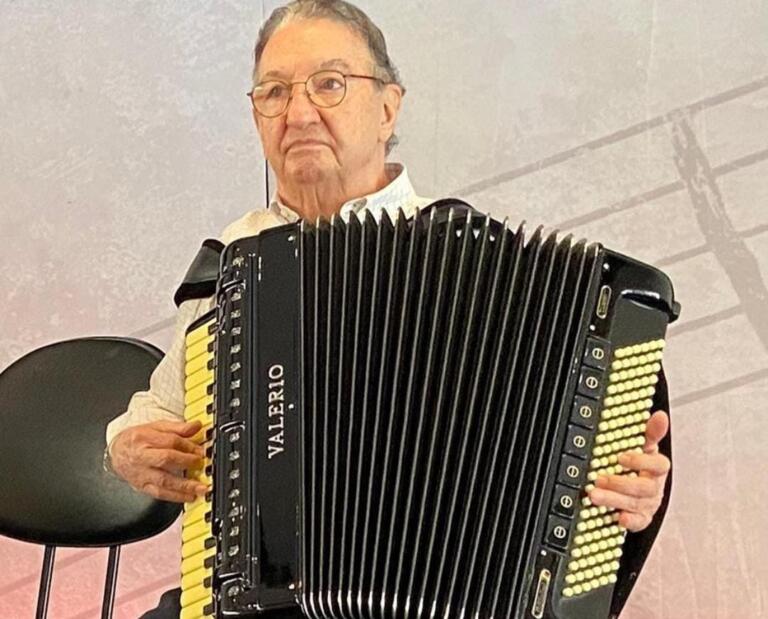 Morre, aos 86 anos, o músico e compositor Rubens Antônio da Silva, o Caçulinha