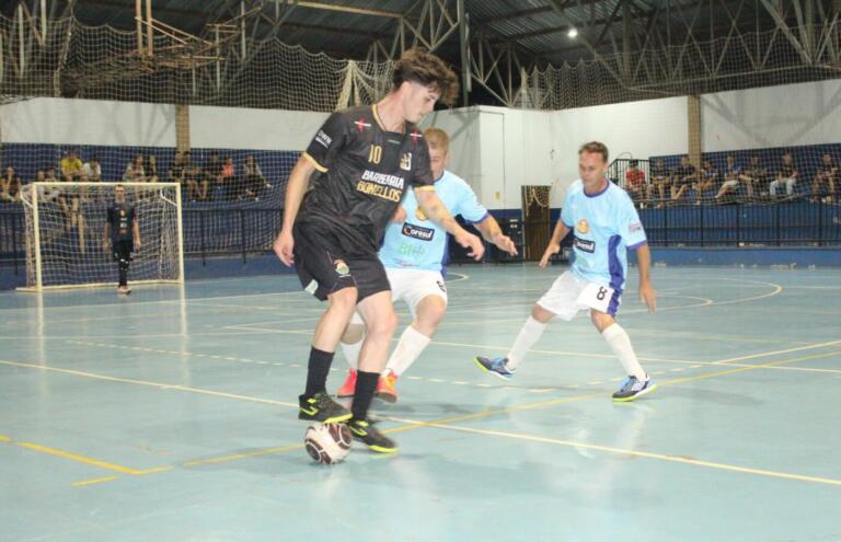 Bonellos, Storch e Amigos do Nei vencem no Municipal de Futsal