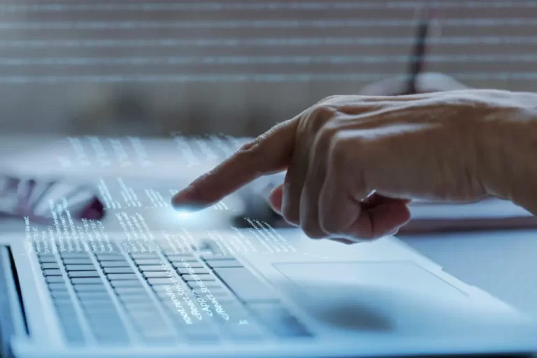 Paraná tem vagas abertas em cursos gratuitos na área de turismo; veja como se inscrever