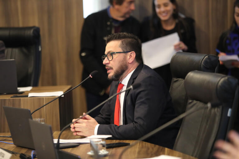 Deputado se posiciona contra projeto que prevê sanções a ocupantes ilegais e invasores de propriedades