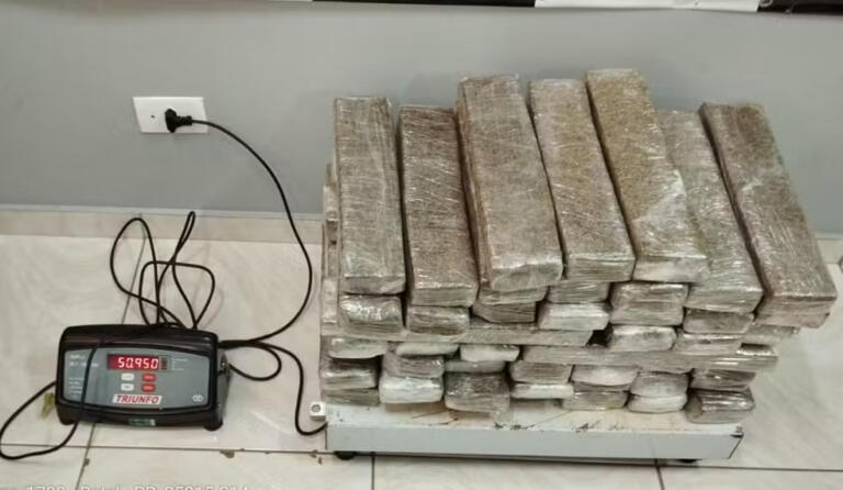 Policial militar é preso suspeito de agir como “batedor” para traficante de drogas