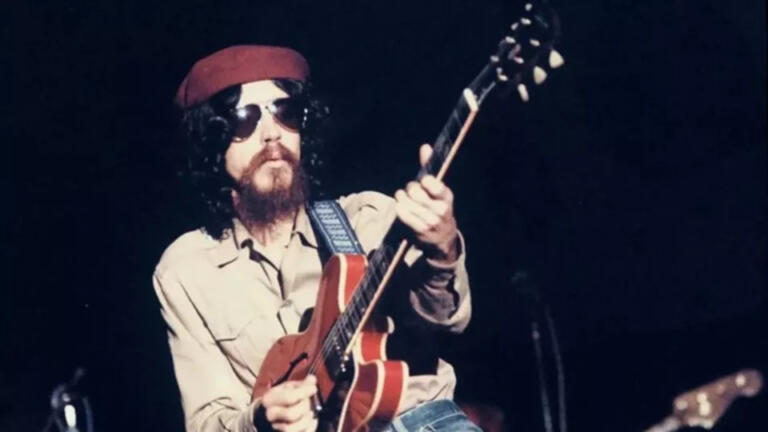 Raul Seixas: 35 anos da morte do mestre do rock brasileiro e seu legado inabalável