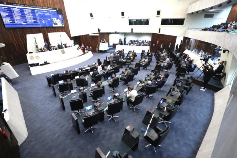 Desestatização da Ferroeste avança com alterações propostas pelos deputados