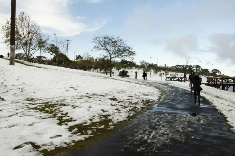 Tempo vira nesta semana e tem até previsão de neve para o Sul do Brasil