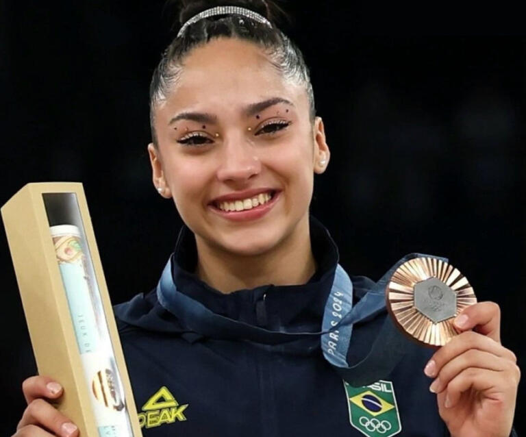 Ginasta Julia Soares será homenageada pela Assembleia Legislativa